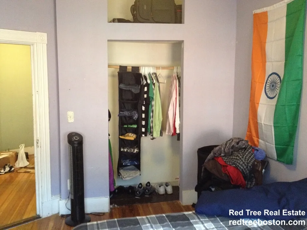 71 South Huntington Ave, Jamaica Plain