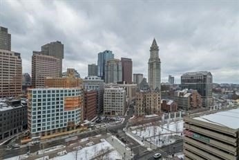 65 E India Row, Waterfront