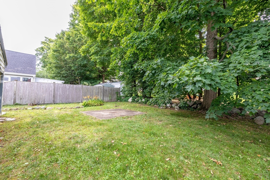 65 Sassamon Ave, Milton