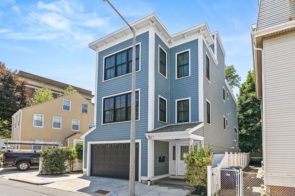 30 Middle St, South Boston