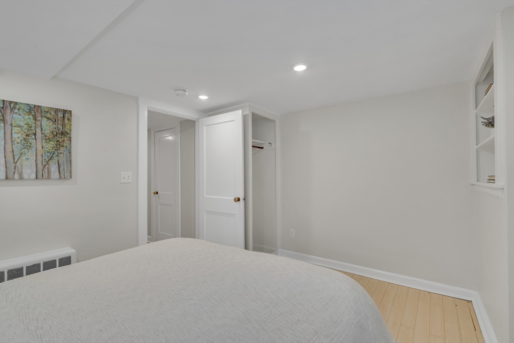 12 Shepard St, Harvard Square