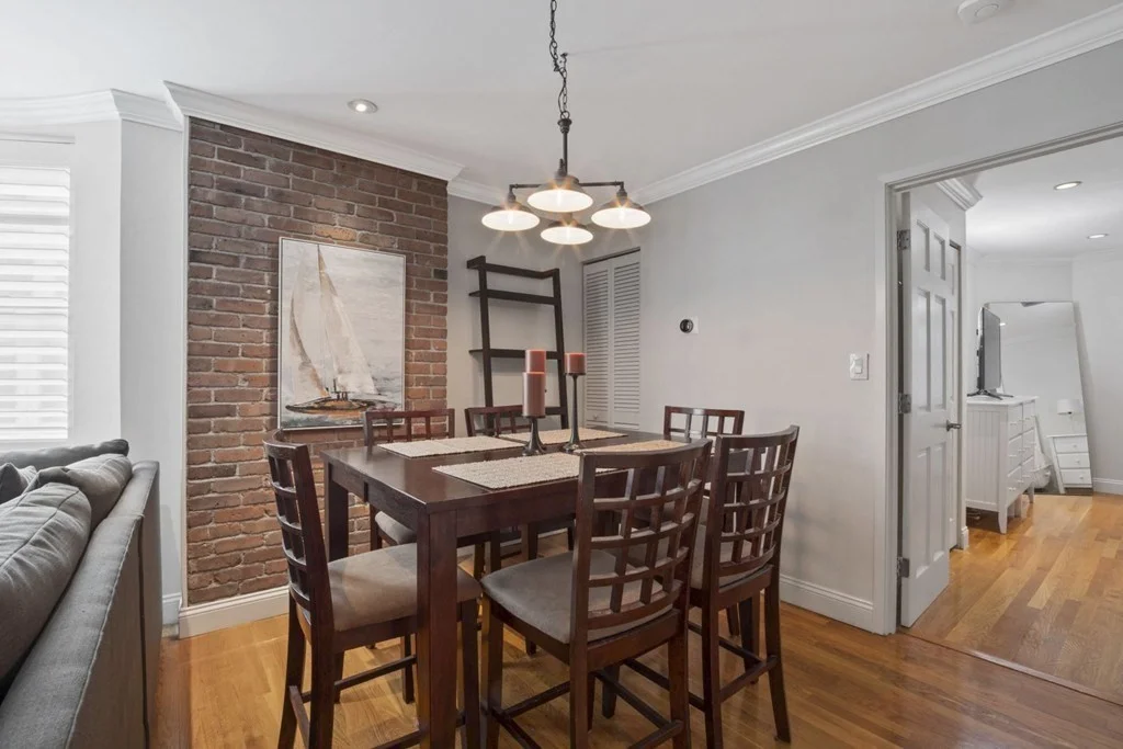 78 Gainsborough St, Fenway