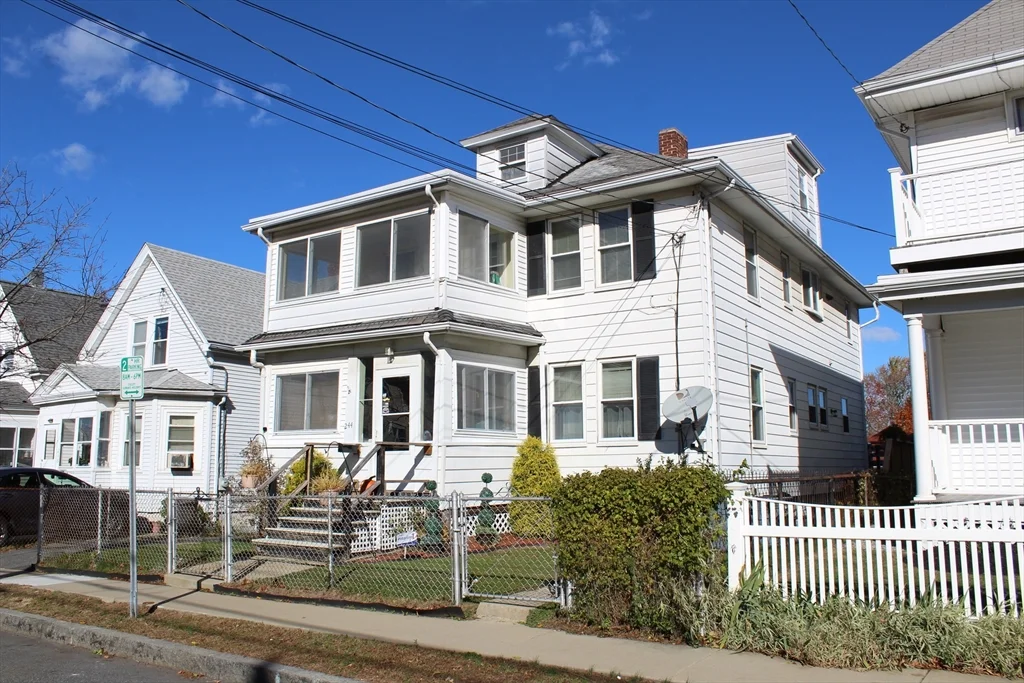 244 Newbury Ave, Quincy
