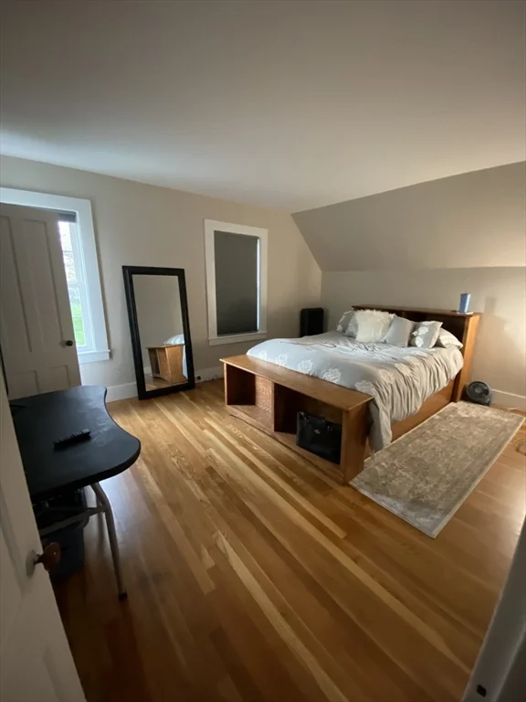 74 Moore Ave, Warren