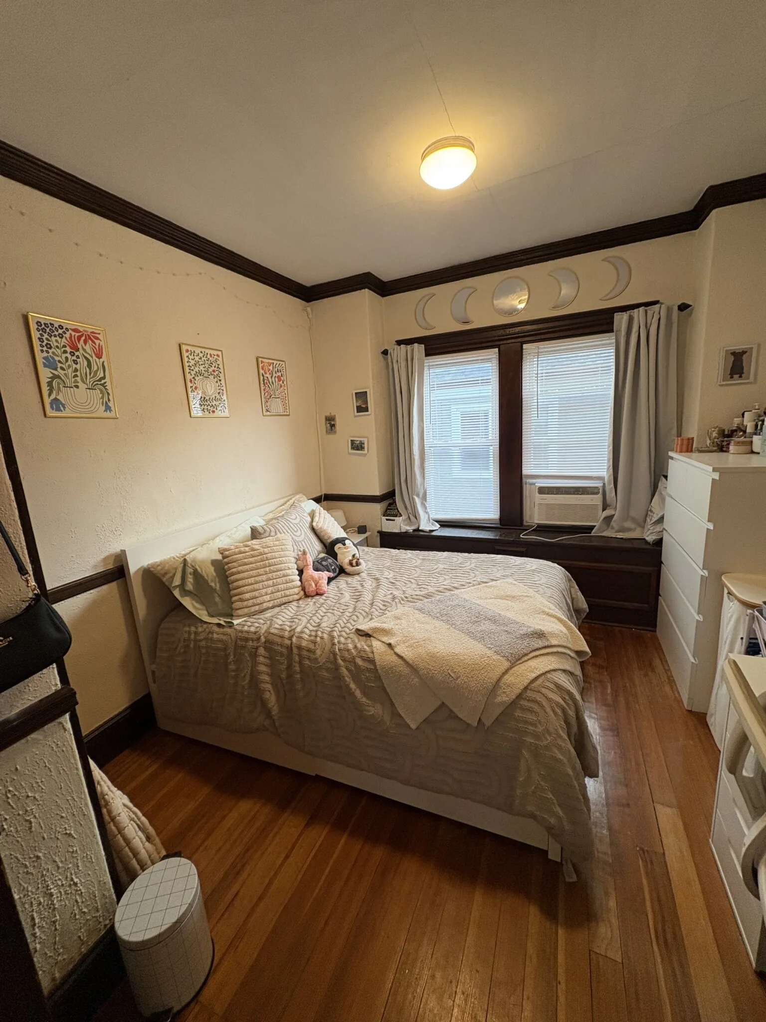 34 Sunset Rd, West Somerville