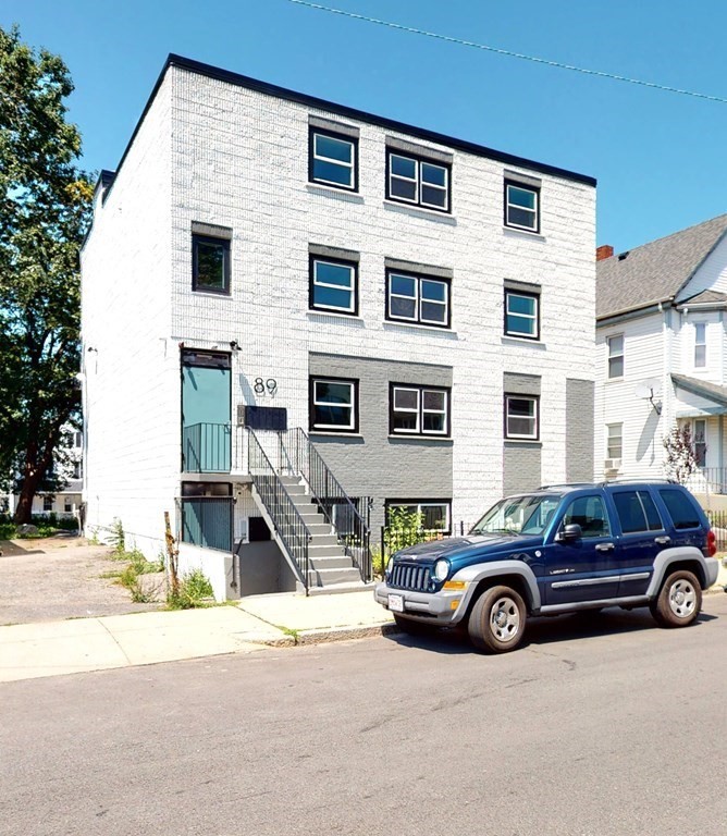 89 Woodrow Ave, Dorchester