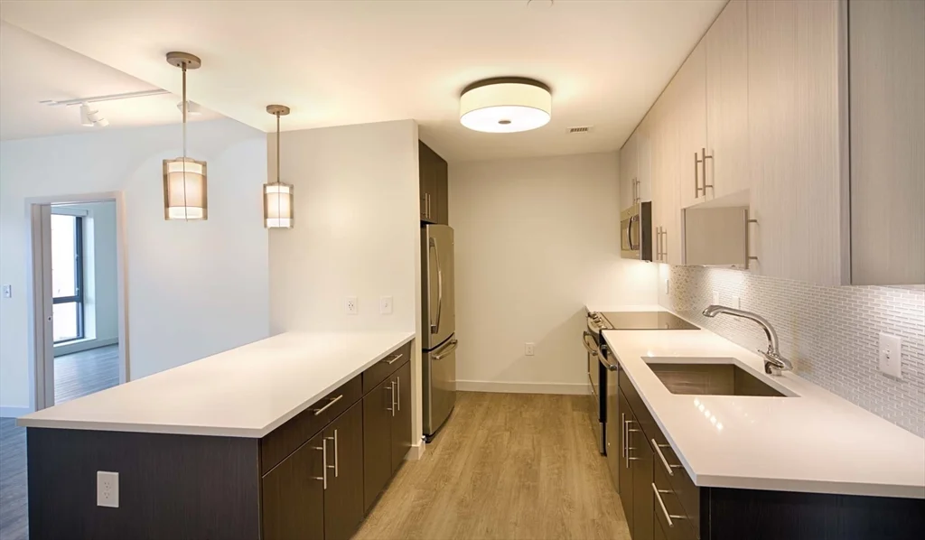 1 Canal St, North End