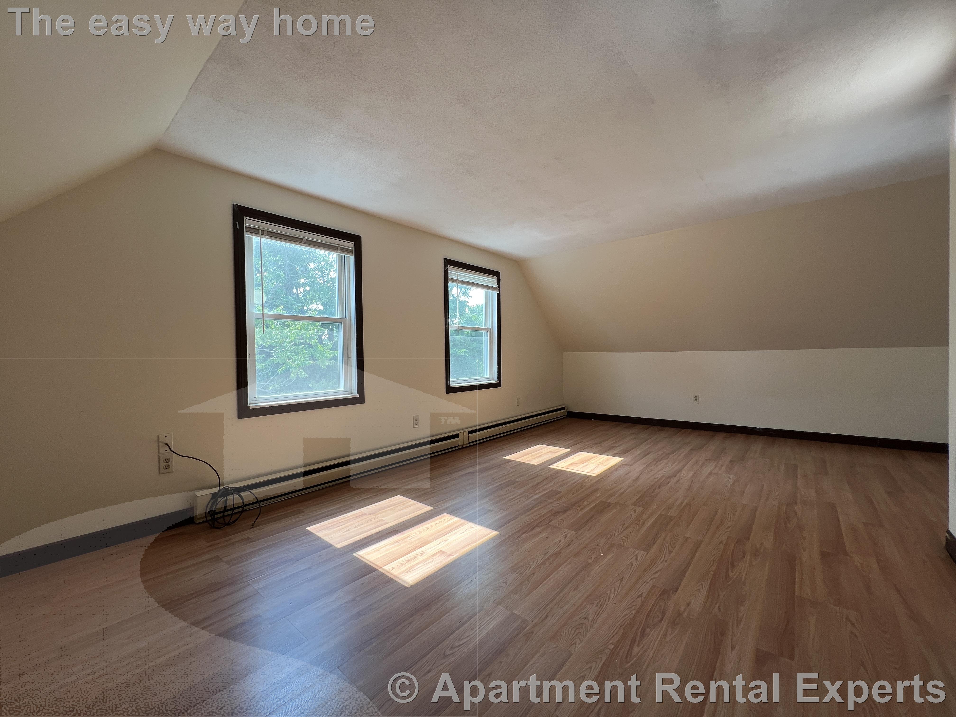 41 Hancock Ave, Tufts