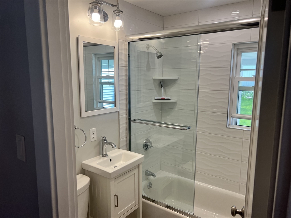 96 Buchanan Rd, West Roxbury