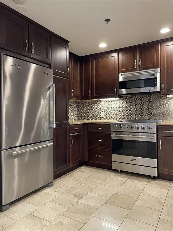 4 Charlesgate East, Back Bay