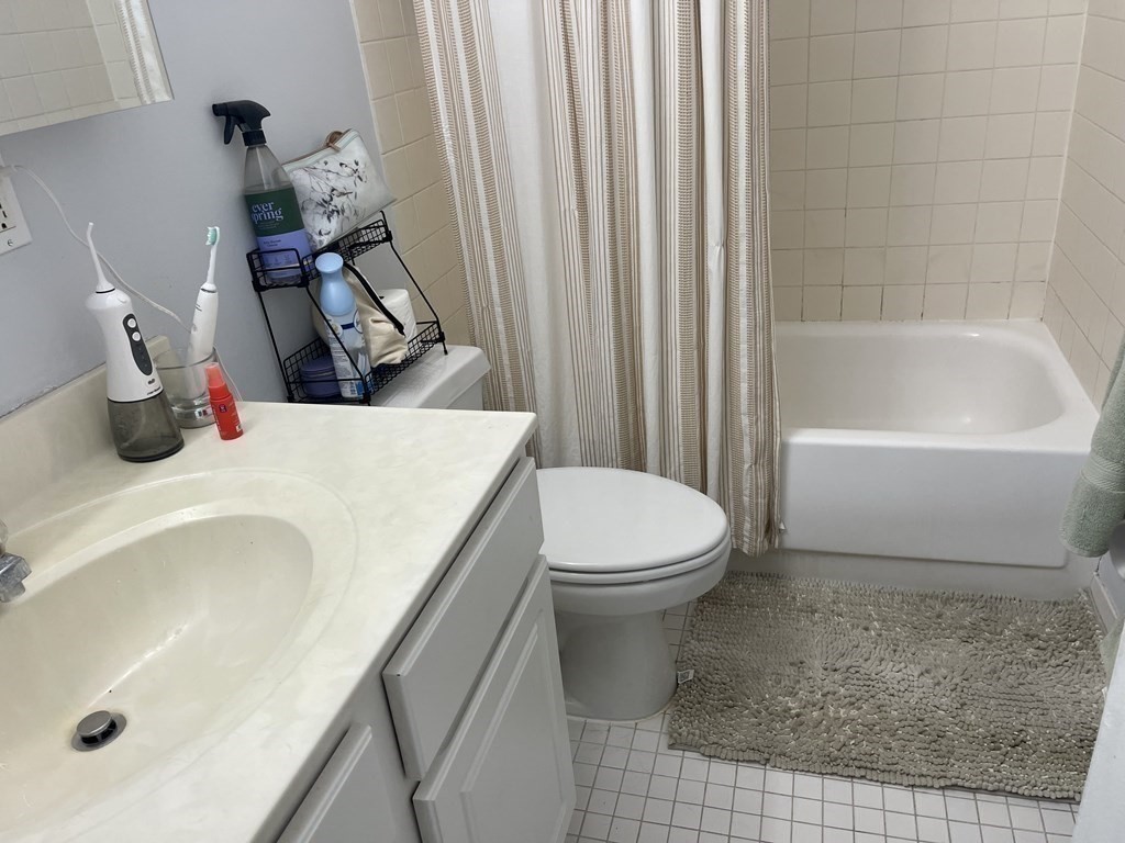 33 Pond Ave, Brookline Village