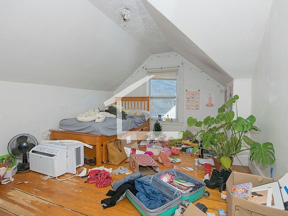 25 Pratt St, Allston