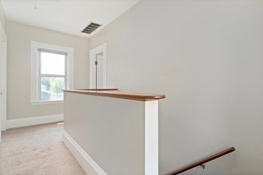 40 Whitehall St, East Dedham