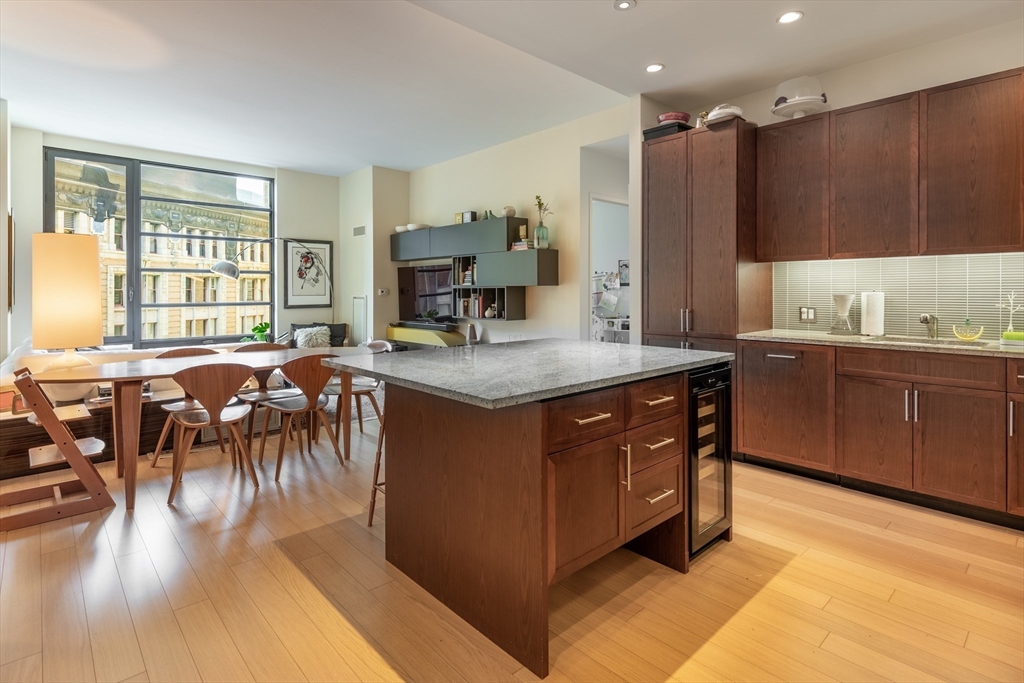 580 Washington St, Midtown