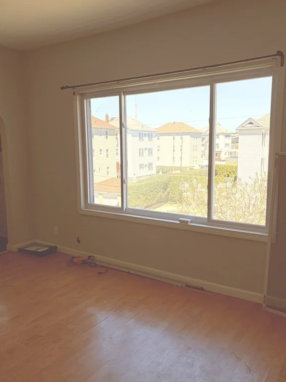 31 Cross St, Fall River