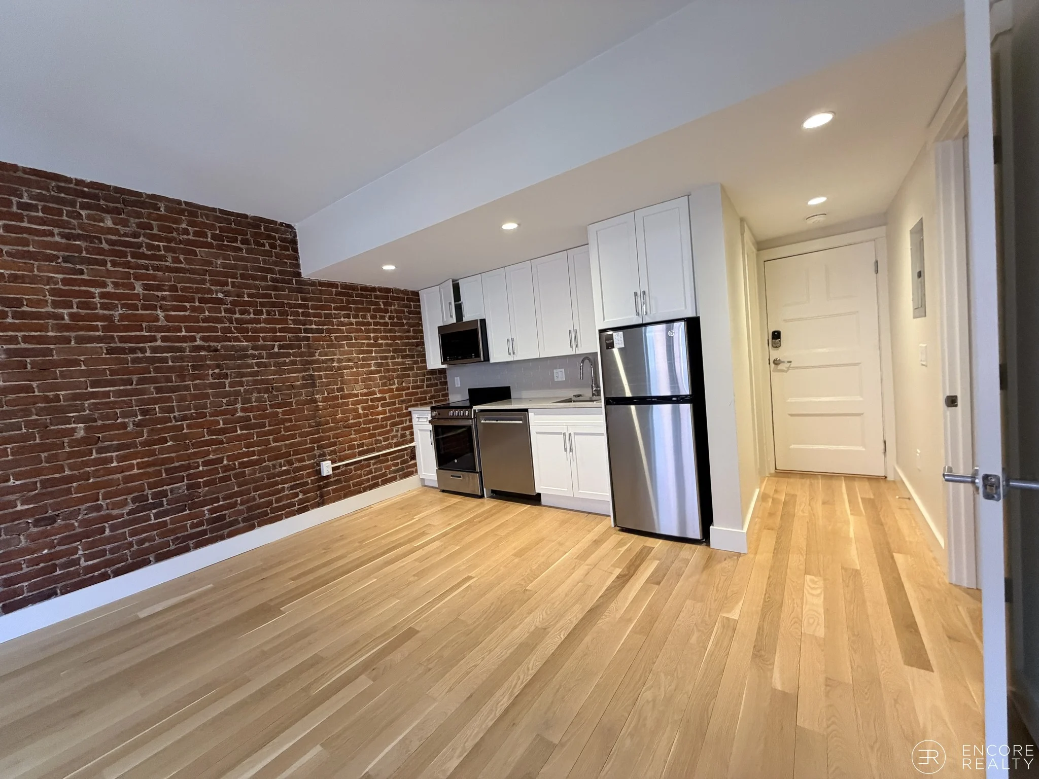 9 Sewall Ave, Coolidge Corner