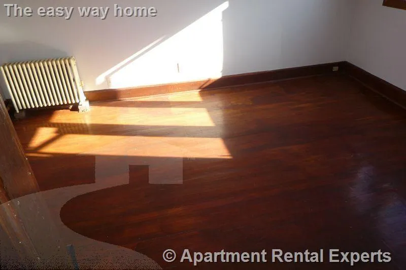 569 Main St, Magoun Square