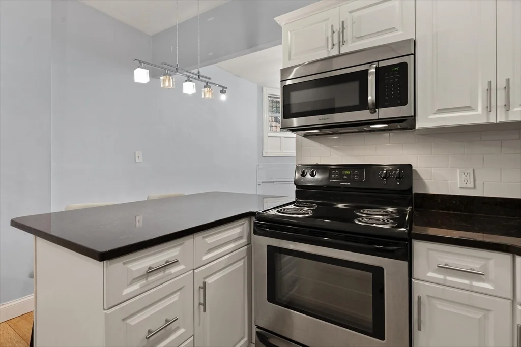 35 Bay State Rd, Back Bay