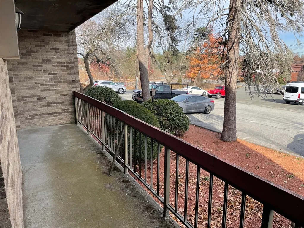 59 Cambridge Rd, Woburn