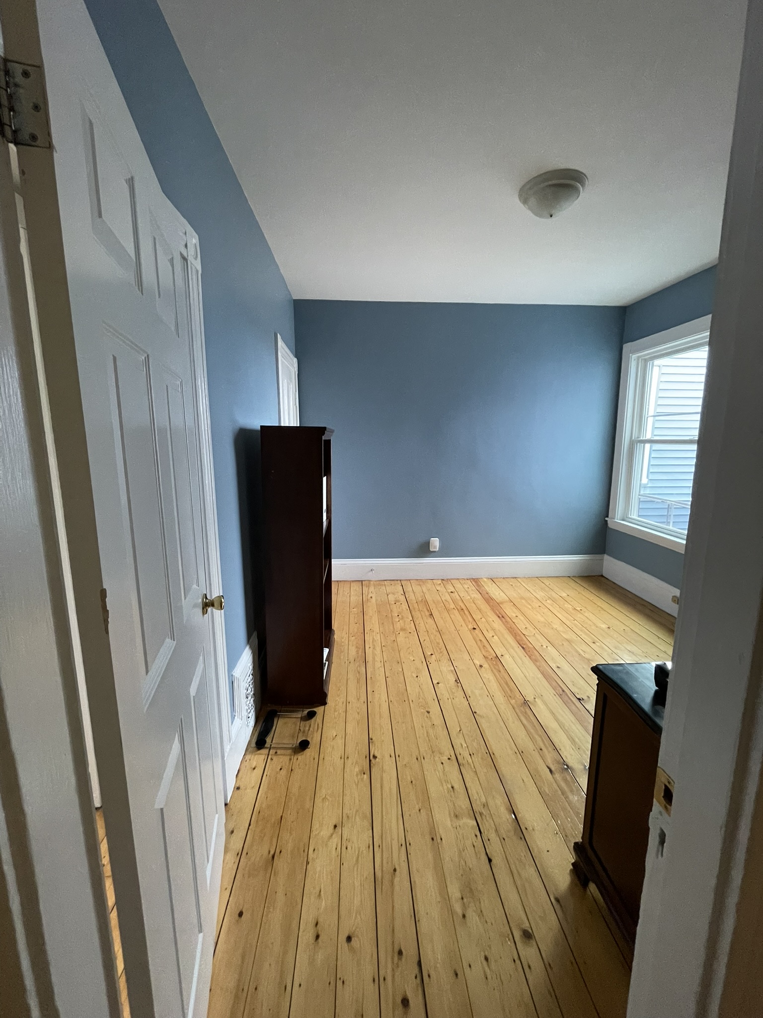 1 Bellevue Ter, South Medford