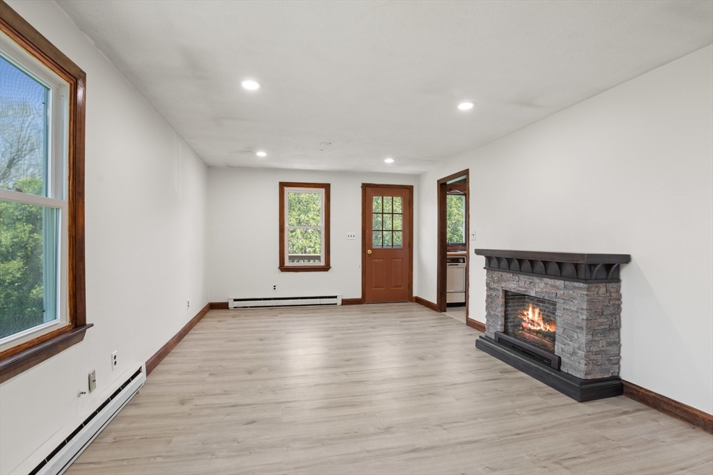 3 Jericho Rd, Woburn