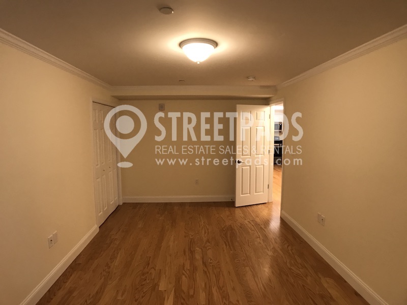 26 Chauncy St, Neighborhood Nine