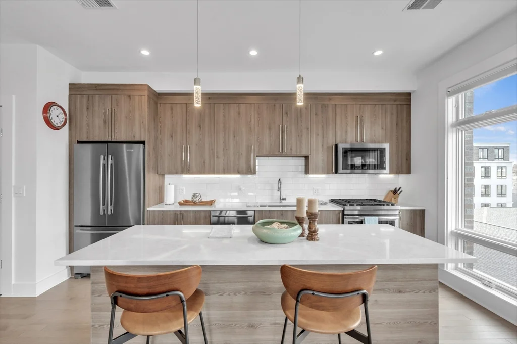 232 Old Colony Ave, South Boston