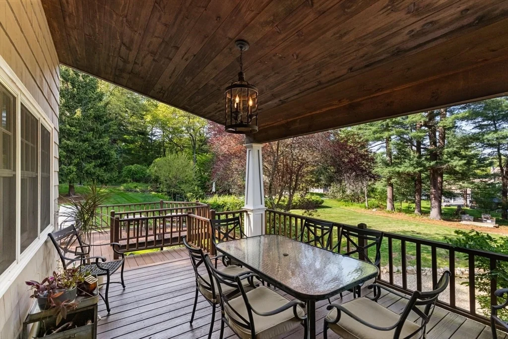 368 Main St, Lynnfield