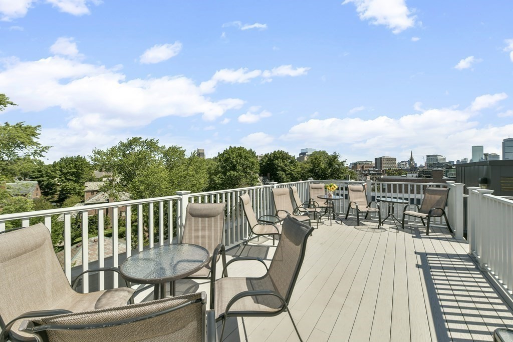 1060 Beacon St, Coolidge Corner