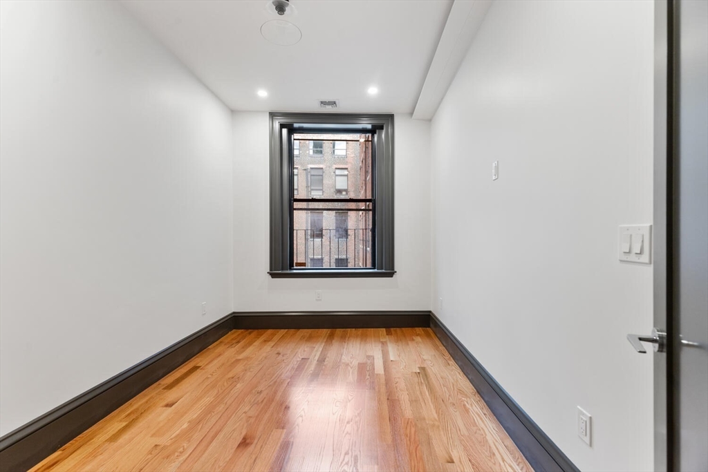 144 Lincoln St, Leather District