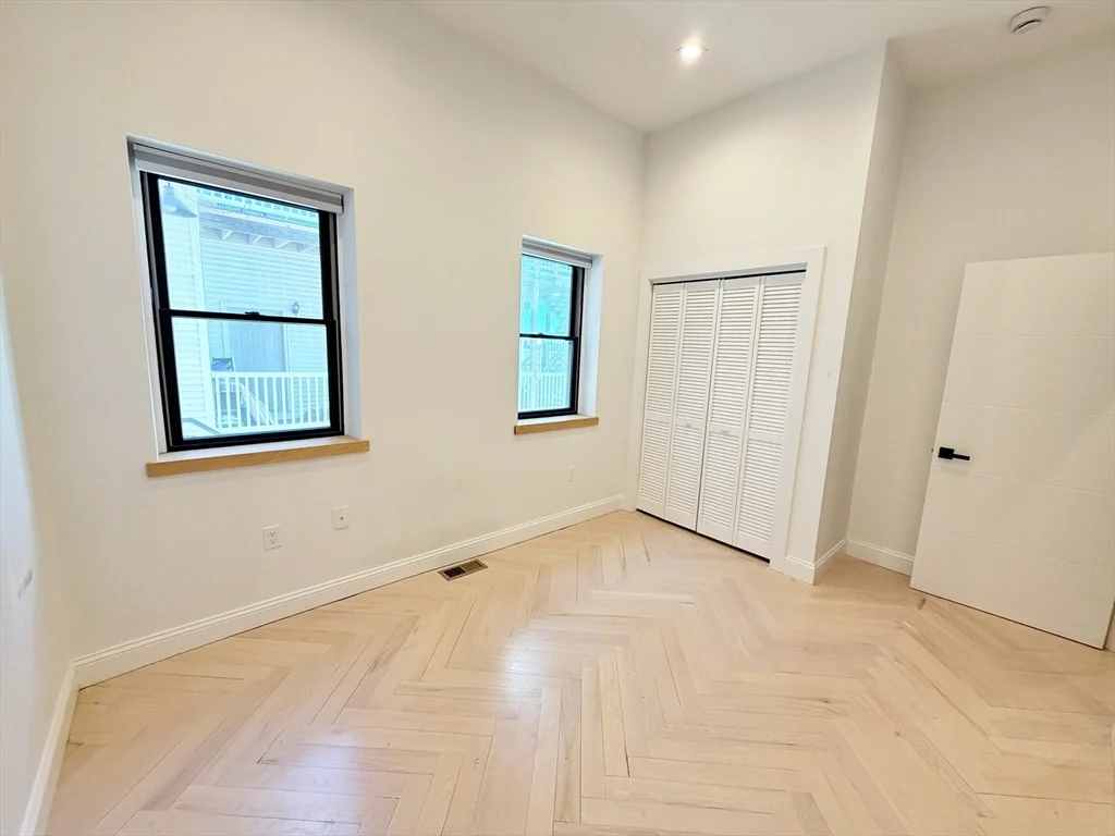 182 Webster St, East Boston