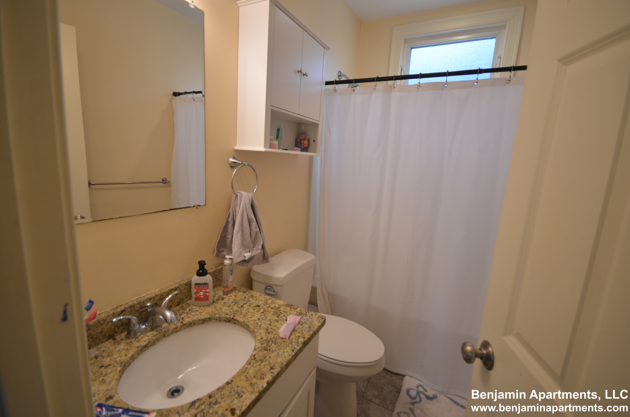 35 Pratt St, Allston