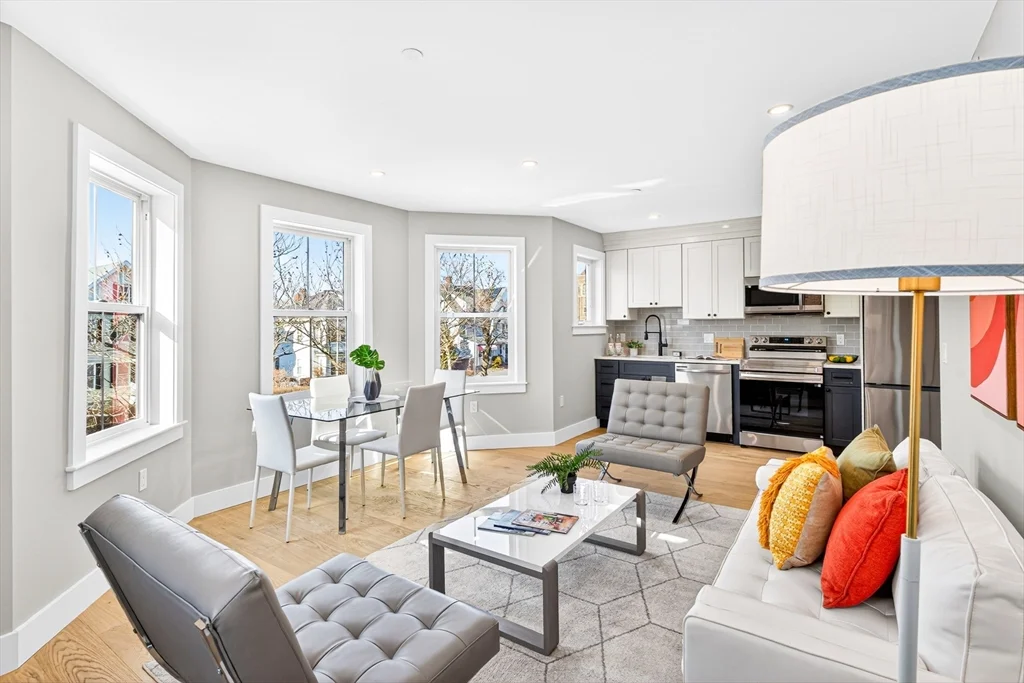 584 Cambridge St, Allston