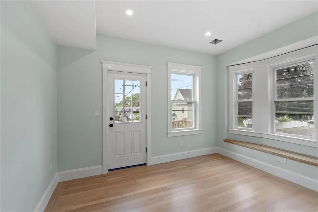 61 Warren St, West Medford