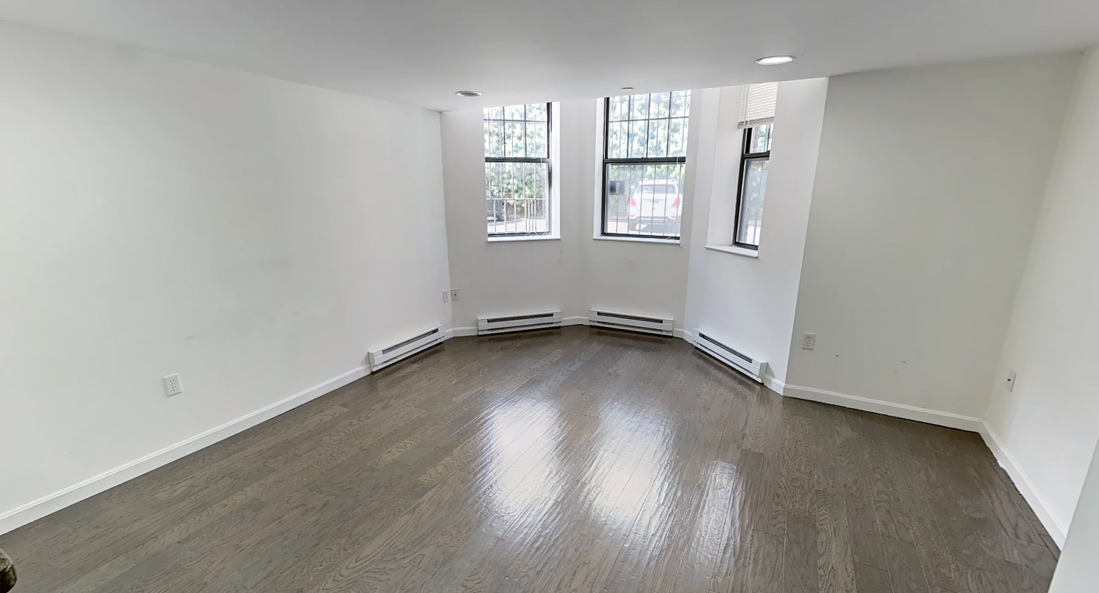 111 Queensberry St, Fenway