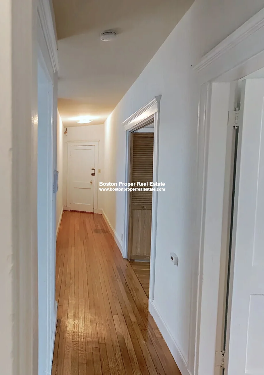 143 Park Dr, Fenway