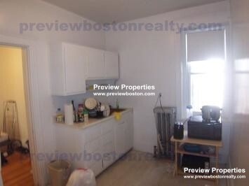 1377 Commonwealth Ave, Allston