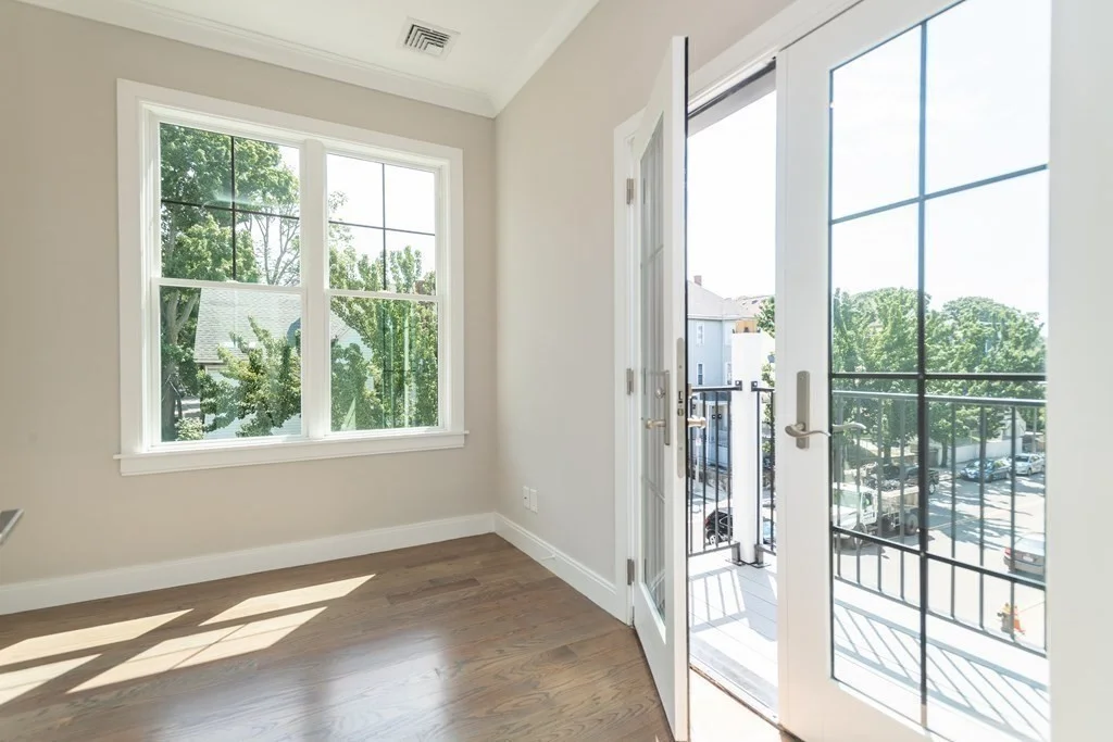 3247 Washington St, Jamaica Plain