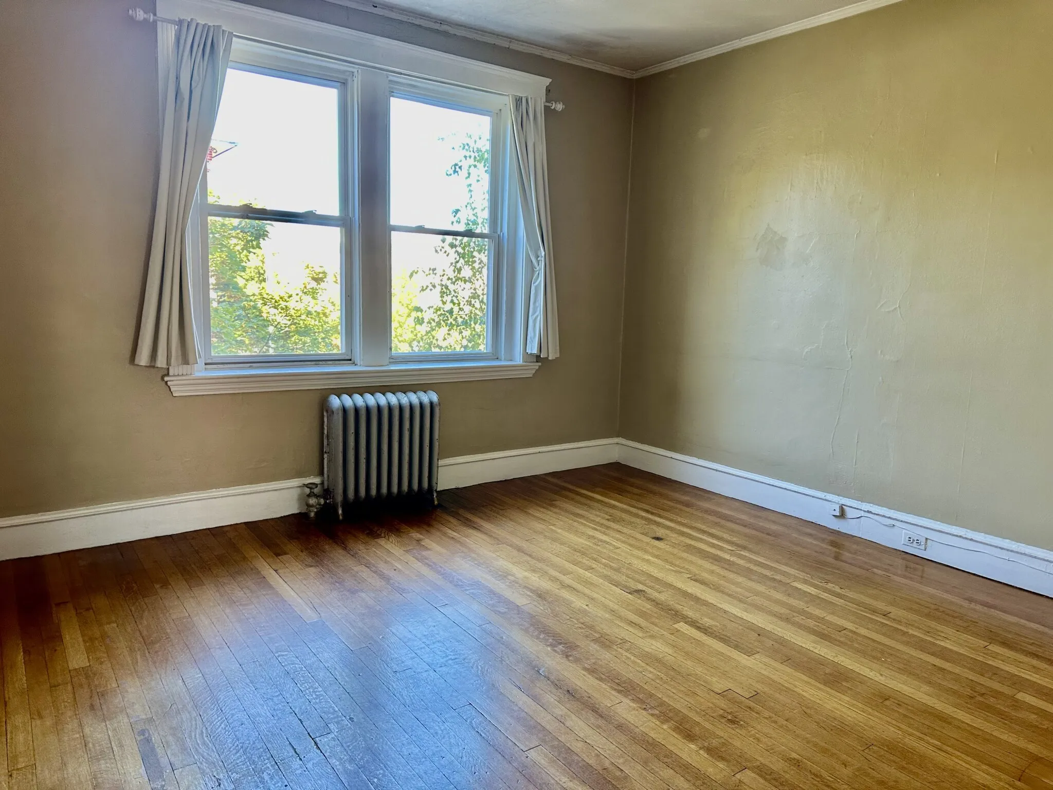 330 Saint Paul St, North Brookline