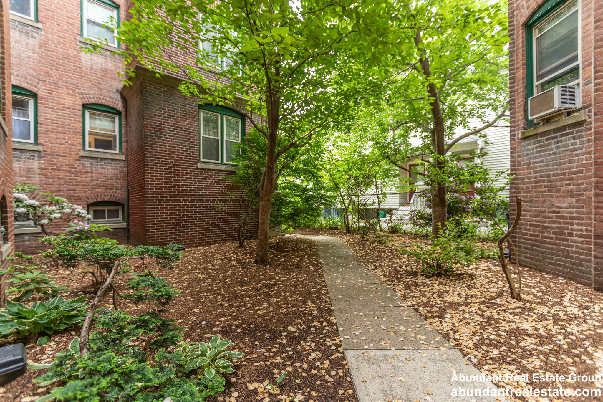 52 Garden St, Neighborhood Nine