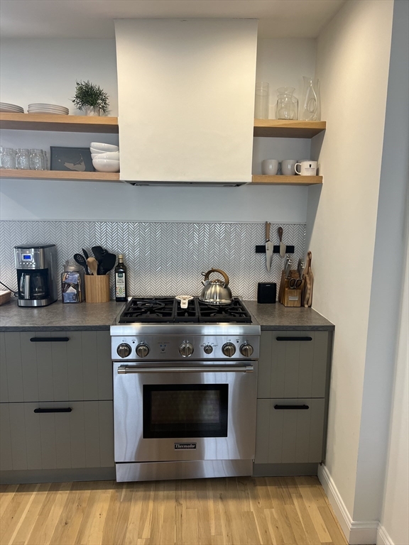 152 O St, South Boston