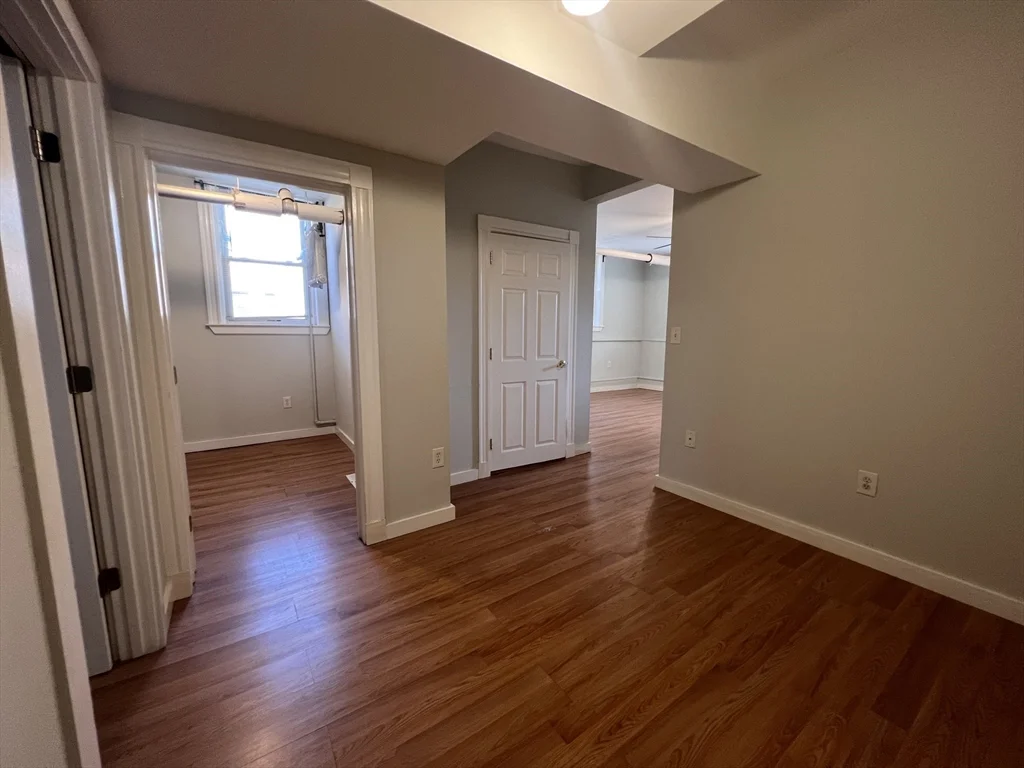 7 Sherborn Ct, Medford