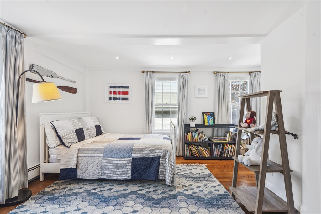 101 Elm St, Marblehead