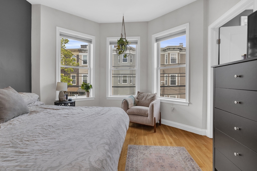 242 W 5th St, South Boston