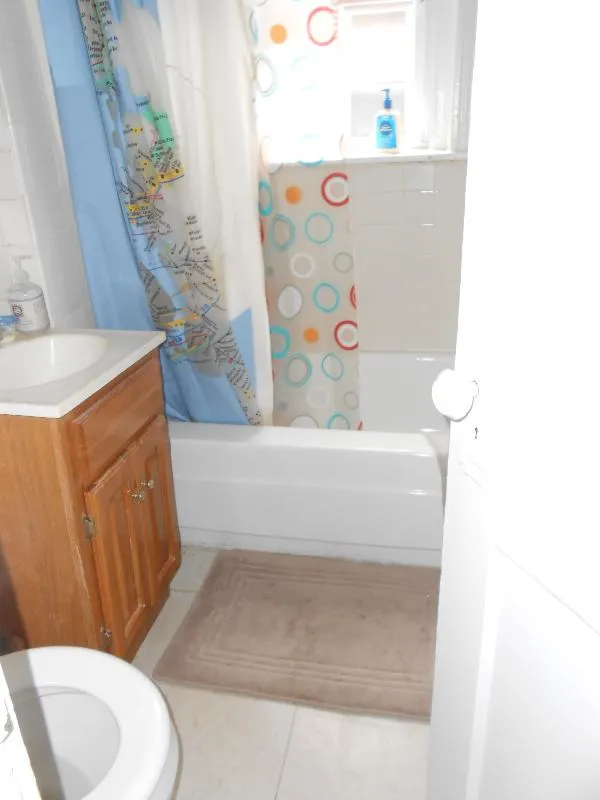 35 Gardner St, Allston