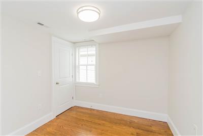 124 Columbia St, The Port