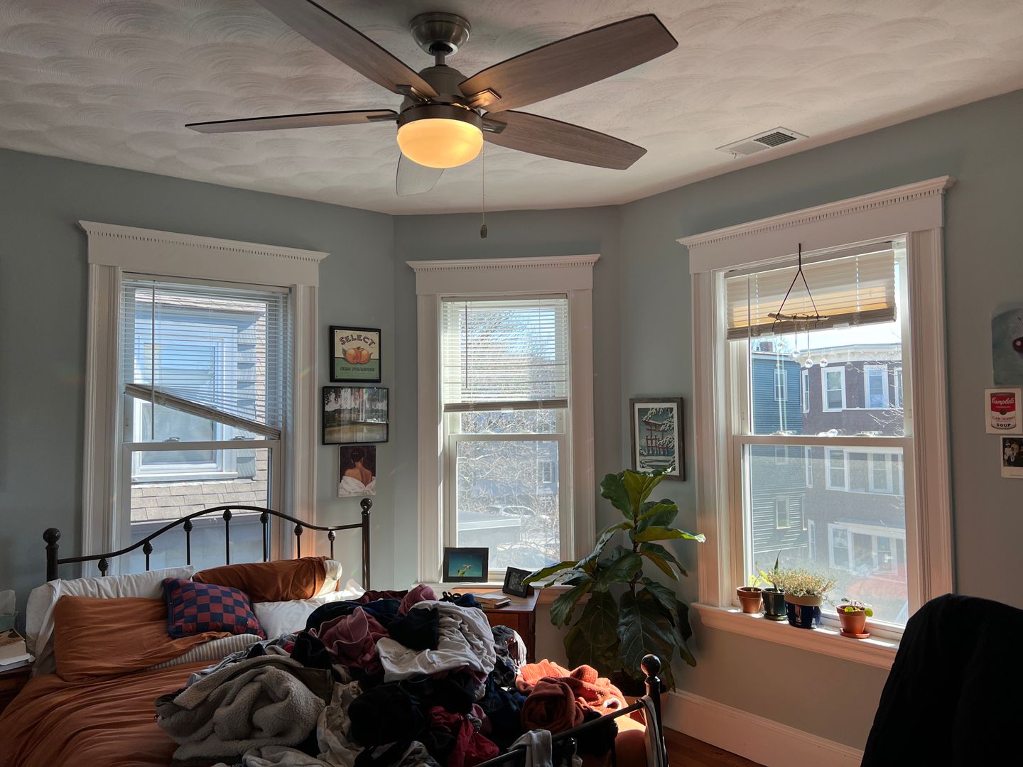 305 Highland Ave, Powder House Square