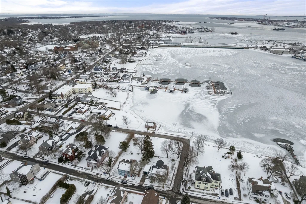 25-27 Lafayette St, Fairhaven