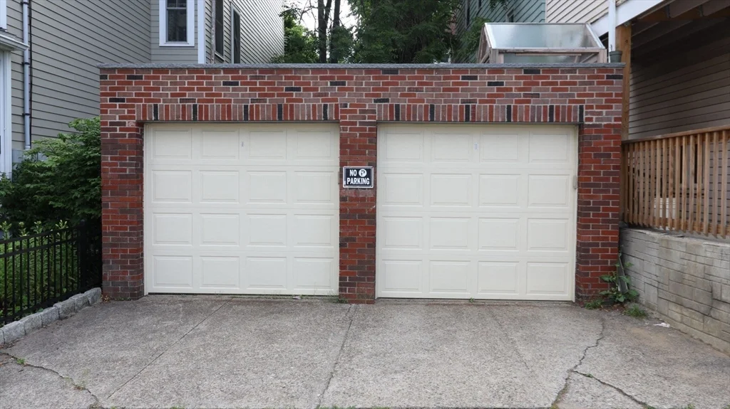 202 Washington St, Prospect Hill