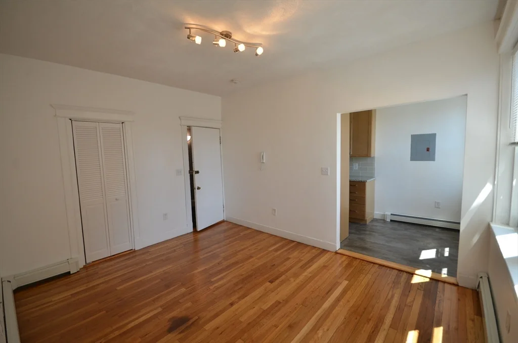 1645 Commonwealth Ave, Brighton